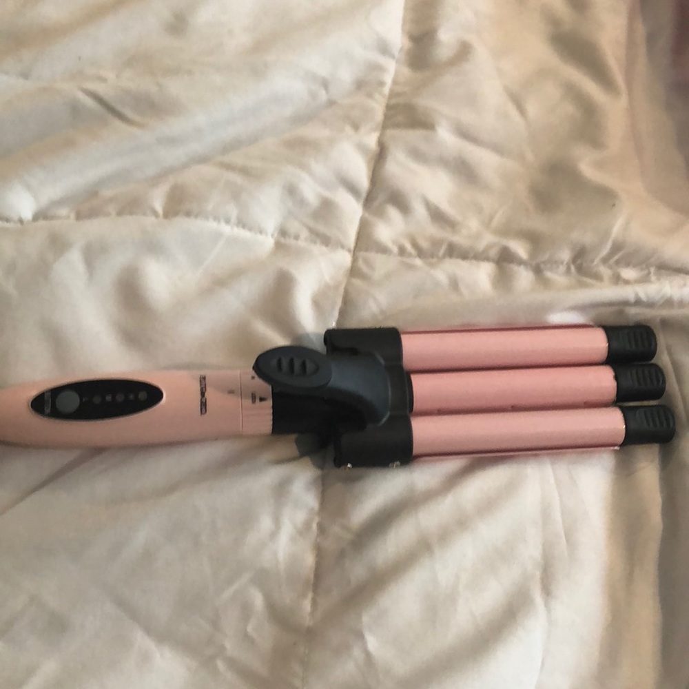 Plugged in interchangeable curling iron